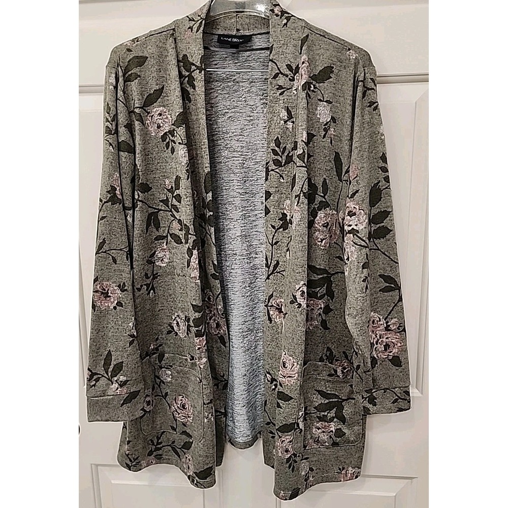 Lane Bryant Women 22/24 Cardigan Soft Green Floral Pockets EUC Cozy